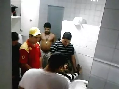 កុំគ្រាន់តែថើបលា, Fuck វា! វីដេអូ (Monique Alexander, Erik Everhard)