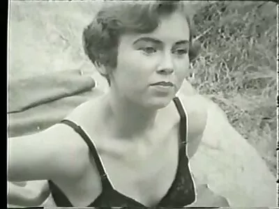 Lou Charmelle & Alec Knight នៅក្នុងការិយាល័យដ៏អាក្រក់