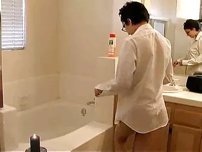 វីដេអូ Sneaky Sneak Milf (Esmeralda Duarte)